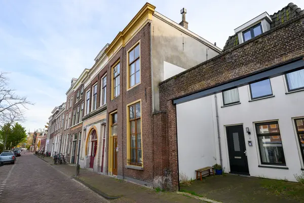 Utrechtse Veer 23B, Leiden