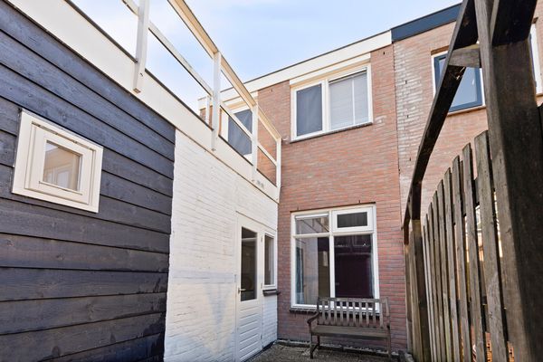 Bloemstraat 8, Leiden