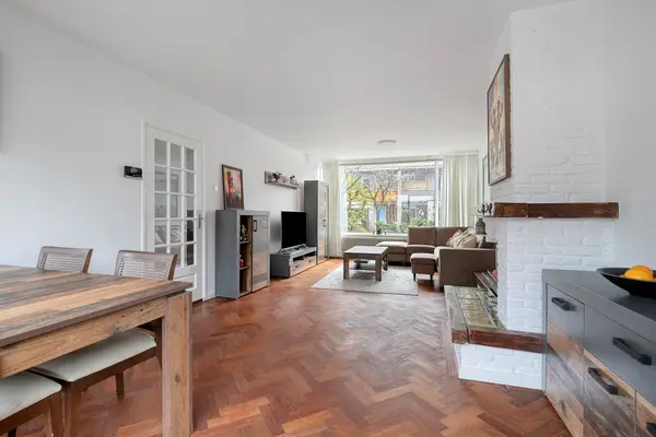Nicolaas Maeslaan 7, Oegstgeest