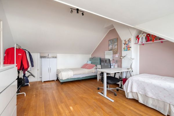 Nicolaas Maeslaan 7, Oegstgeest