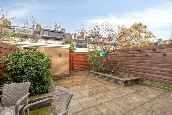 Nicolaas Maeslaan 7, Oegstgeest