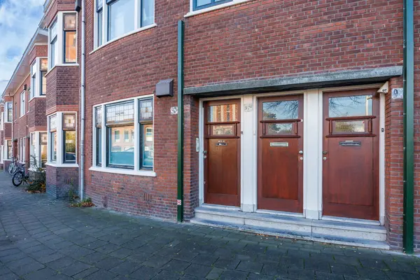 Hoge Rijndijk 97, Leiden