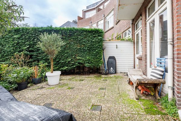 Hoge Rijndijk 97, Leiden