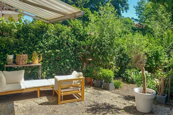 Hoge Rijndijk 97, Leiden