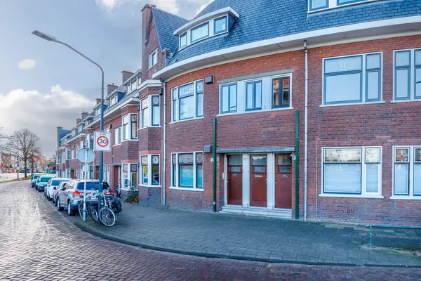 Hoge Rijndijk 97, Leiden