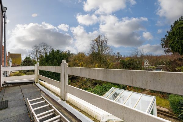 Hoge Rijndijk 237, Leiden