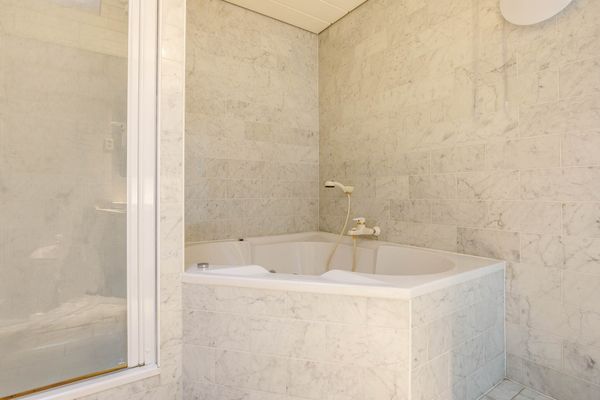 Hoge Rijndijk 237, Leiden