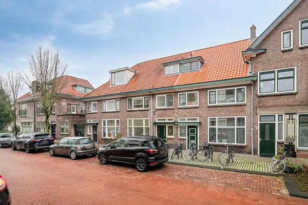 Lusthoflaan 1A, Leiden