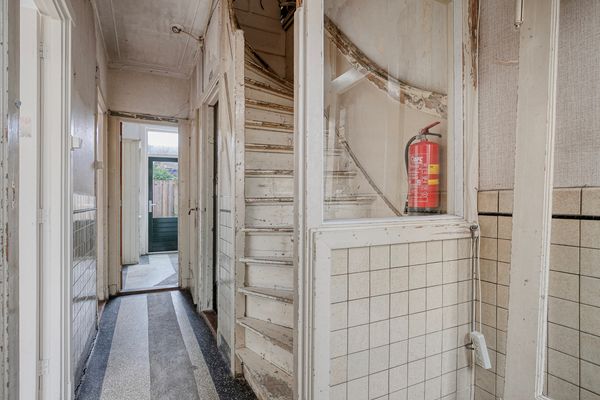 Lusthoflaan 1A, Leiden