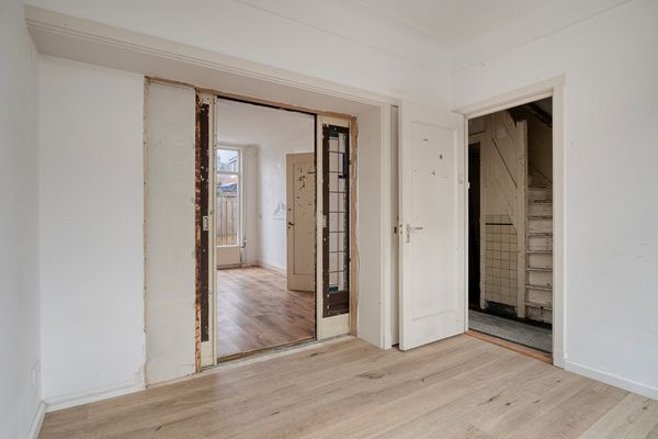 Lusthoflaan 1A, Leiden