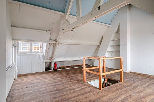 Lusthoflaan 1A, Leiden