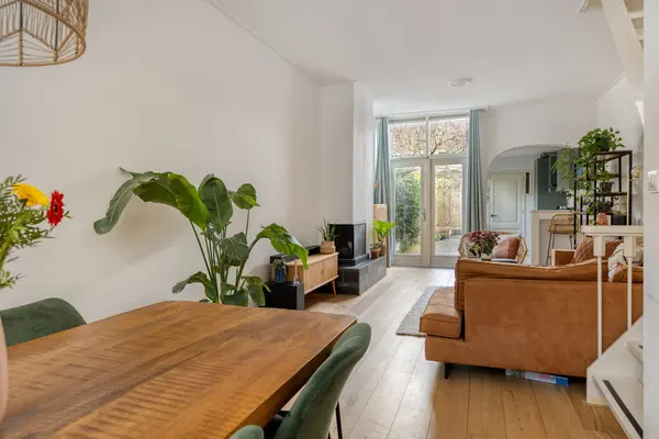 Rijndijkstraat 102, Leiden