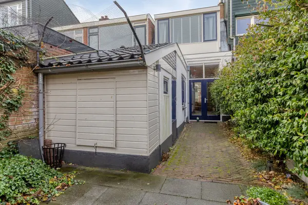 Rijndijkstraat 102, Leiden