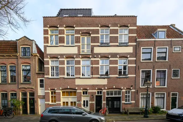 Uiterstegracht 1H
