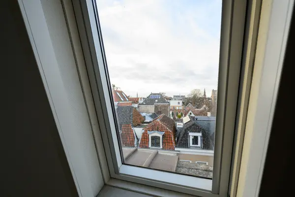 Uiterstegracht 1H, Leiden