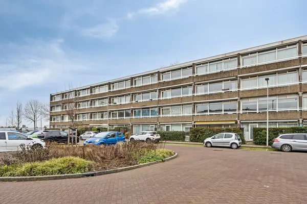 Burgemeester Wapstraat 76, Zoeterwoude