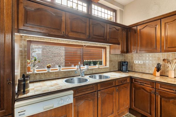 Noordeinde 11, Rijnsburg