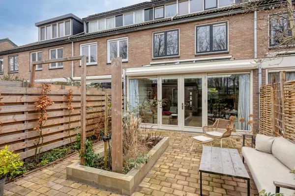 Woudbes 23, Leiden
