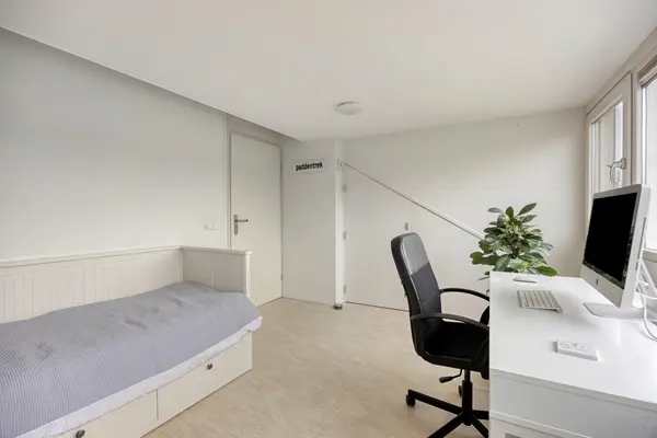 Woudbes 23, Leiden