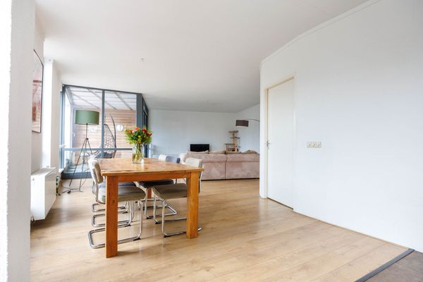 Hoge Rijndijk 88A, Leiden