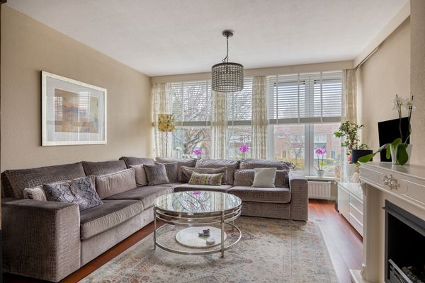 Debussystraat 39, Leiden