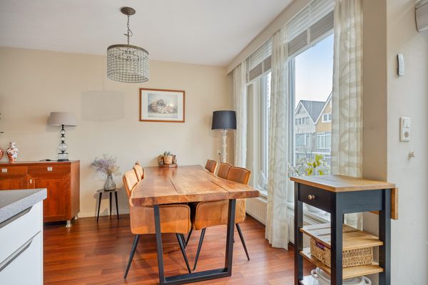 Debussystraat 39, Leiden