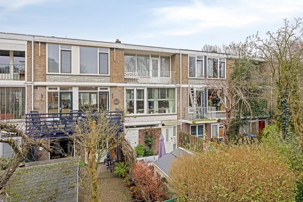 Debussystraat 39, Leiden