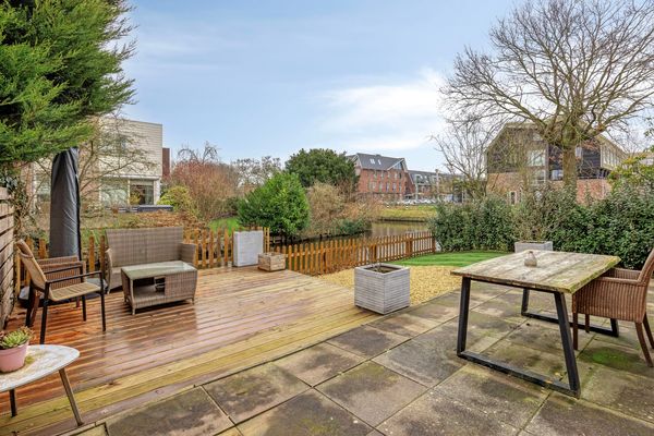 Zwaluw 24, Zoeterwoude