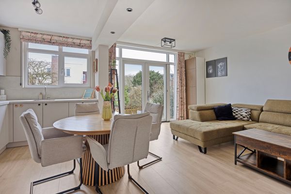 Zwaluw 24, Zoeterwoude