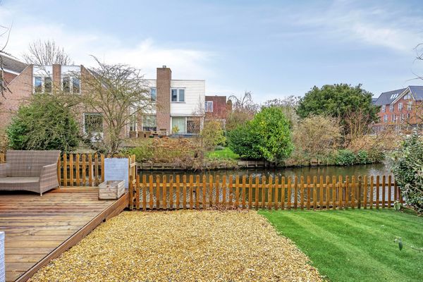 Zwaluw 24, Zoeterwoude