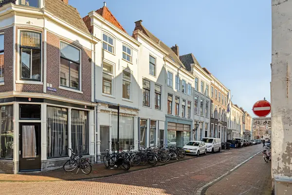 Hogewoerd 102C, Leiden