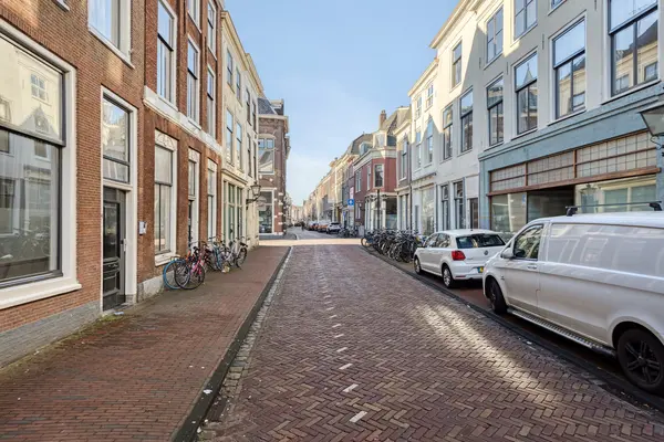 Hogewoerd 102C, Leiden