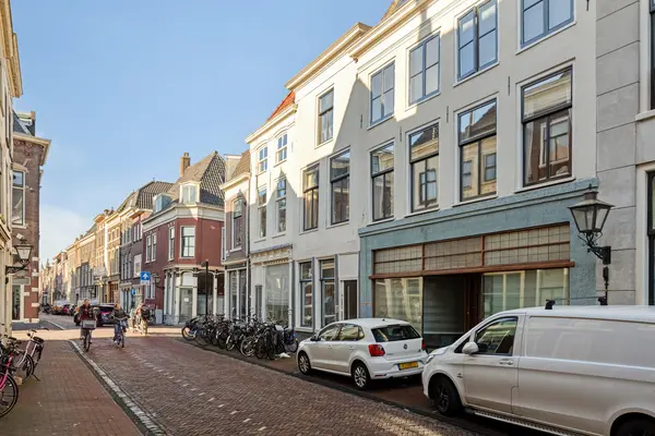 Hogewoerd 102C, Leiden