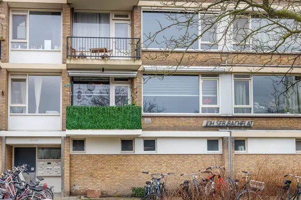 Bachstraat 328, Leiden