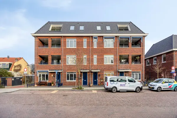 Eendragtplaats 12, Leiden