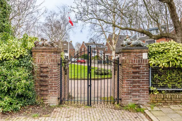 Park Die Leythe 16, Leiden