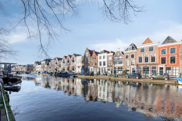 Olieslagerspoort 1, Leiden