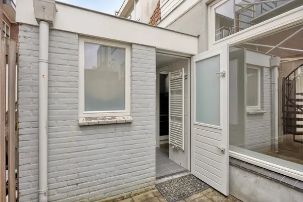 Oranjestraat 8, Leiden