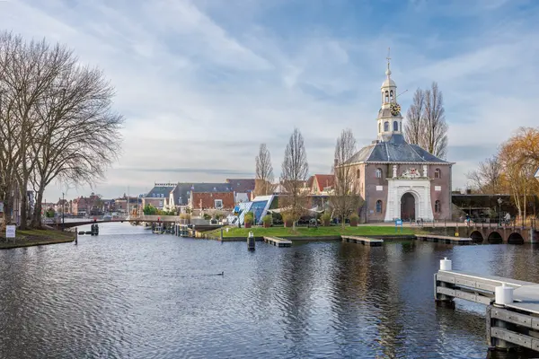 Overrijn 18G, Leiden