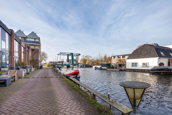 Overrijn 18G, Leiden