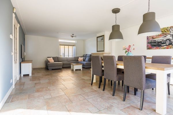 Simon van Ooststroomhof 51, Oegstgeest