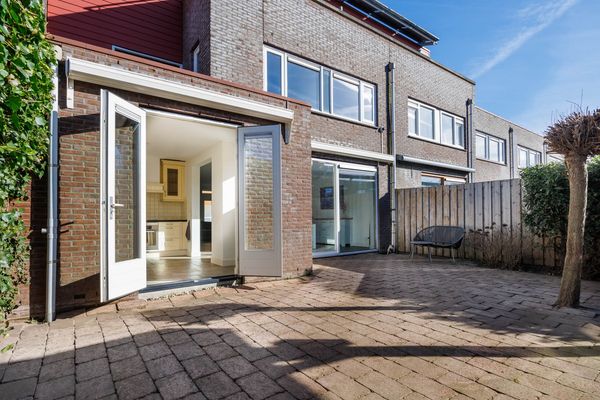 Simon van Ooststroomhof 51, Oegstgeest