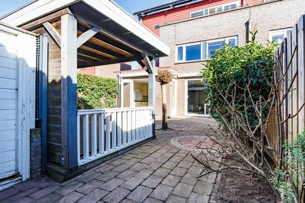 Simon van Ooststroomhof 51, Oegstgeest