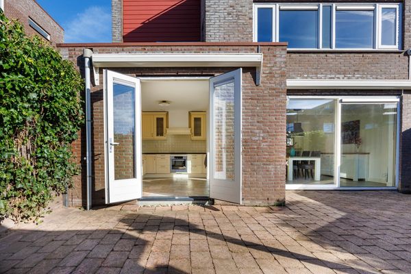 Simon van Ooststroomhof 51, Oegstgeest