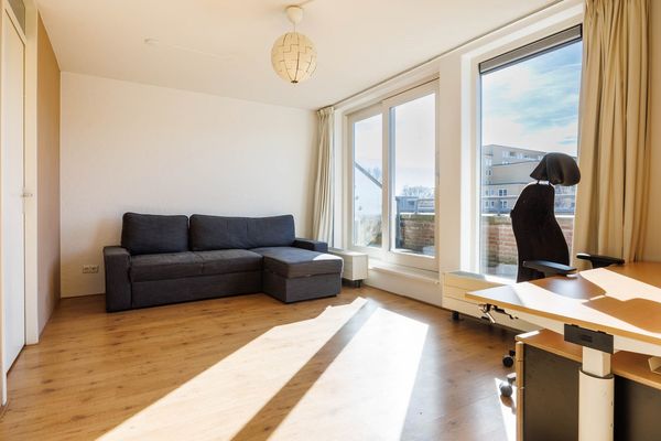 Simon van Ooststroomhof 51, Oegstgeest