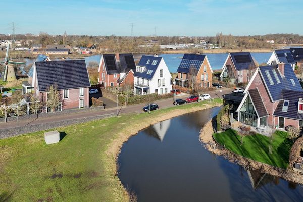 Simon van Ooststroomhof 51, Oegstgeest