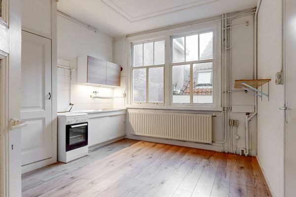 Middelweg 28, Leiden