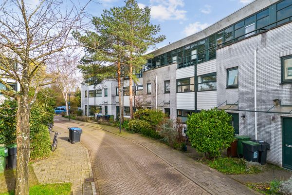 Chris De Jongstraat 8