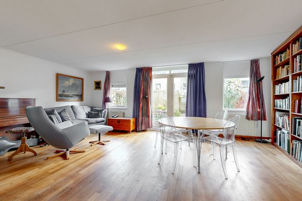 Chris De Jongstraat 8, Leiden