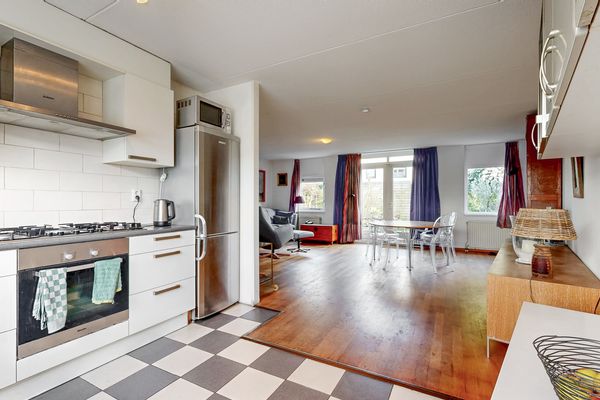 Chris De Jongstraat 8, Leiden